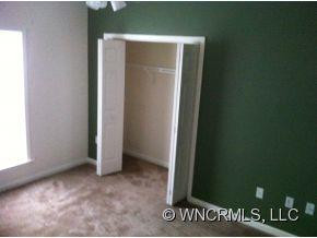 701 Villas Court - Photo 14