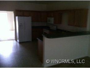 701 Villas Court - Photo 8