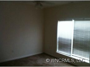 701 Villas Court - Photo 10