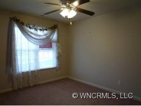 185 Birkshire Way - Photo 7