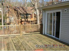 140 Chestnut Place - Photo 9