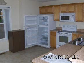 102 Springbrook - Photo 4