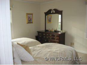 103 HAMPSHIRE LANE - Photo 6