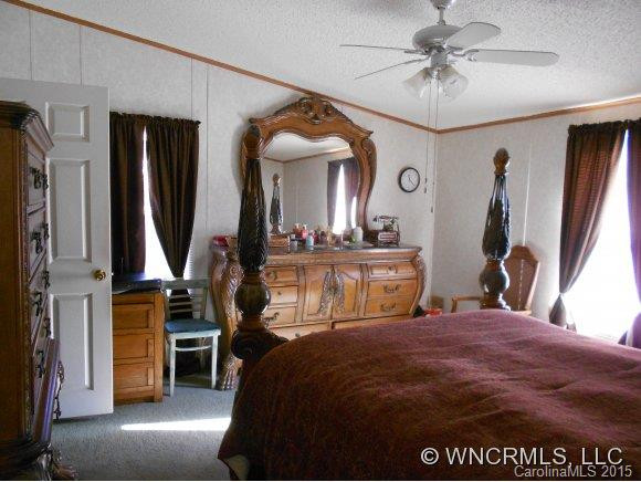 92 Forest Edge Drive - Photo 4