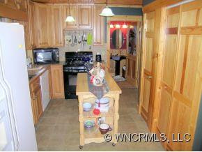 401 Laurel Lakes Parkway - Photo 4