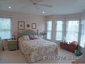 136 Galuyasdi Court - Photo 7