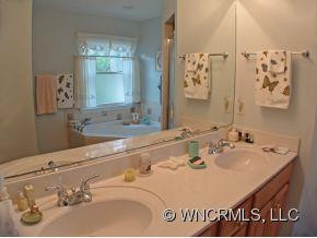 136 Galuyasdi Court - Photo 8