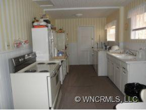 5323 Hwy 261 - Photo 2