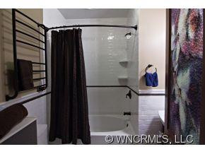 136 Charles Street - Photo 17