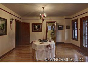 136 Charles Street - Photo 9