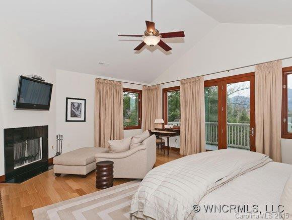 339 Charlotte Drive - Photo 16
