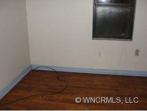 134 MAPLE AVENUE - Photo 7