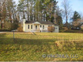 1207 Charlotte Highway - Photo 2