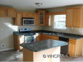 147 BEECHWOOD CIRCLE - Photo 3