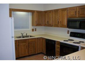 87 Willow Rd Unit A-3 - Photo 3