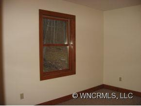 255 Autumn View Drive - Photo 14