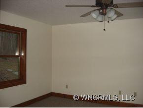 255 Autumn View Drive - Photo 15