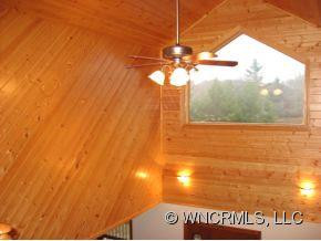 255 Autumn View Drive - Photo 17