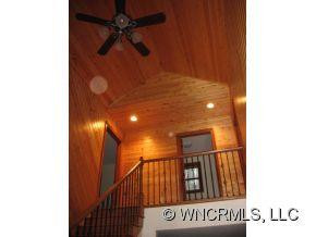 255 Autumn View Drive - Photo 18