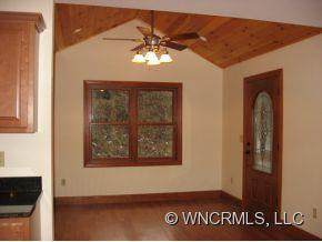 255 Autumn View Drive - Photo 9