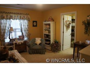 202 Colonel Holcombe Place - Photo 6