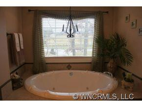 202 Colonel Holcombe Place - Photo 9