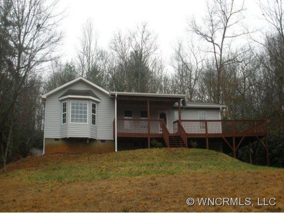 108 FLATWOOD LANE