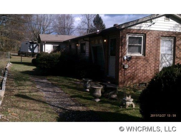 401 E. Blue Ridge Road