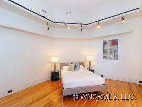 84 W. WALNUT STREET #203 - Photo 13