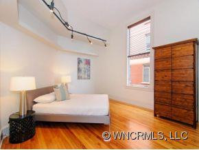 84 W. WALNUT STREET #203 - Photo 15