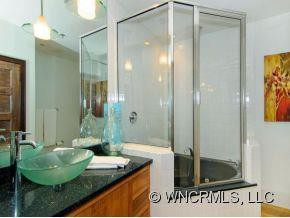 84 W. WALNUT STREET #203 - Photo 16