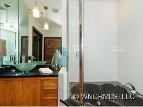 84 W. WALNUT STREET #203 - Photo 17