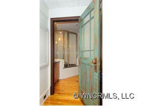 84 W. WALNUT STREET #203 - Photo 19
