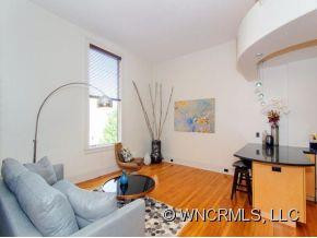 84 W. WALNUT STREET #203 - Photo 6