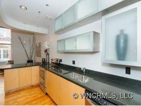 84 W. WALNUT STREET #203 - Photo 9