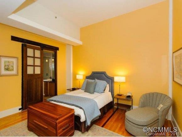 84 W. WALNUT STREET #204 - Photo 12