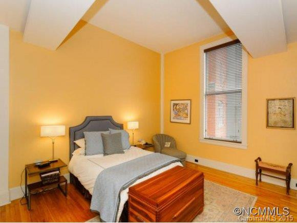 84 W. WALNUT STREET #204 - Photo 13