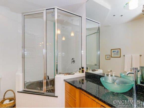 84 W. WALNUT STREET #204 - Photo 15