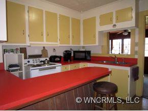 18 Goldmont - Photo 8