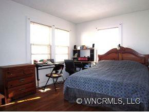18 Goldmont - Photo 9