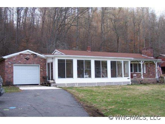 1040 Prices Creek Road