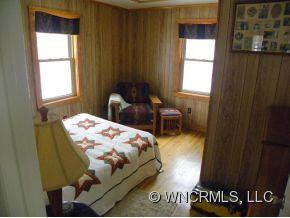 438 HAW BRANCH ROAD - Photo 16