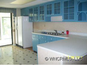 203 DIXON DRIVE - Photo 10