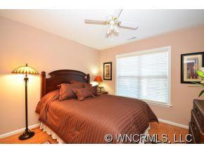 181 Meadow Pathway Drive - Photo 18