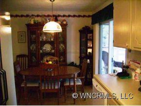12 SKYVIEW TERRACE - Photo 7