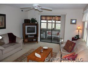 1606 Abbey Circle - Photo 2