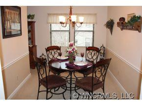 1606 Abbey Circle - Photo 3