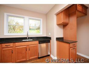 120 Bartlett Street - Photo 7