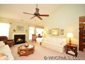 35 Meadow Pathway Drive - Photo 14