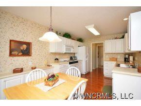35 Meadow Pathway Drive - Photo 17